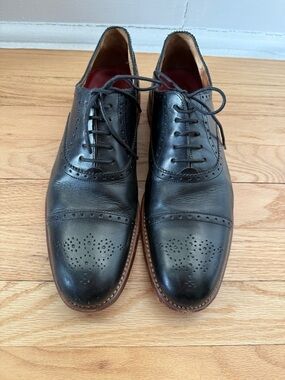 Grenson Black Leather Cap-Toe Brogue Derby Shoes